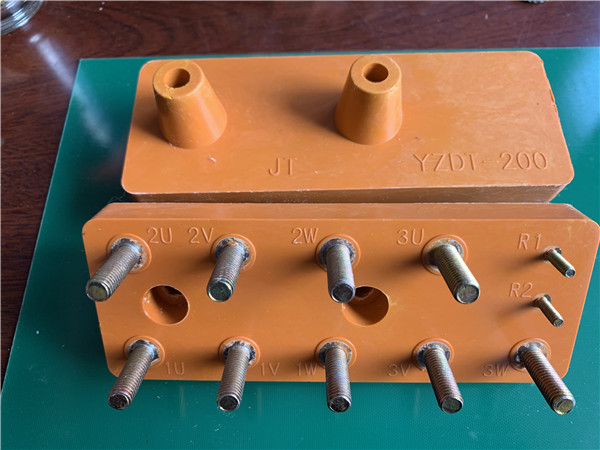 特種電機接線板